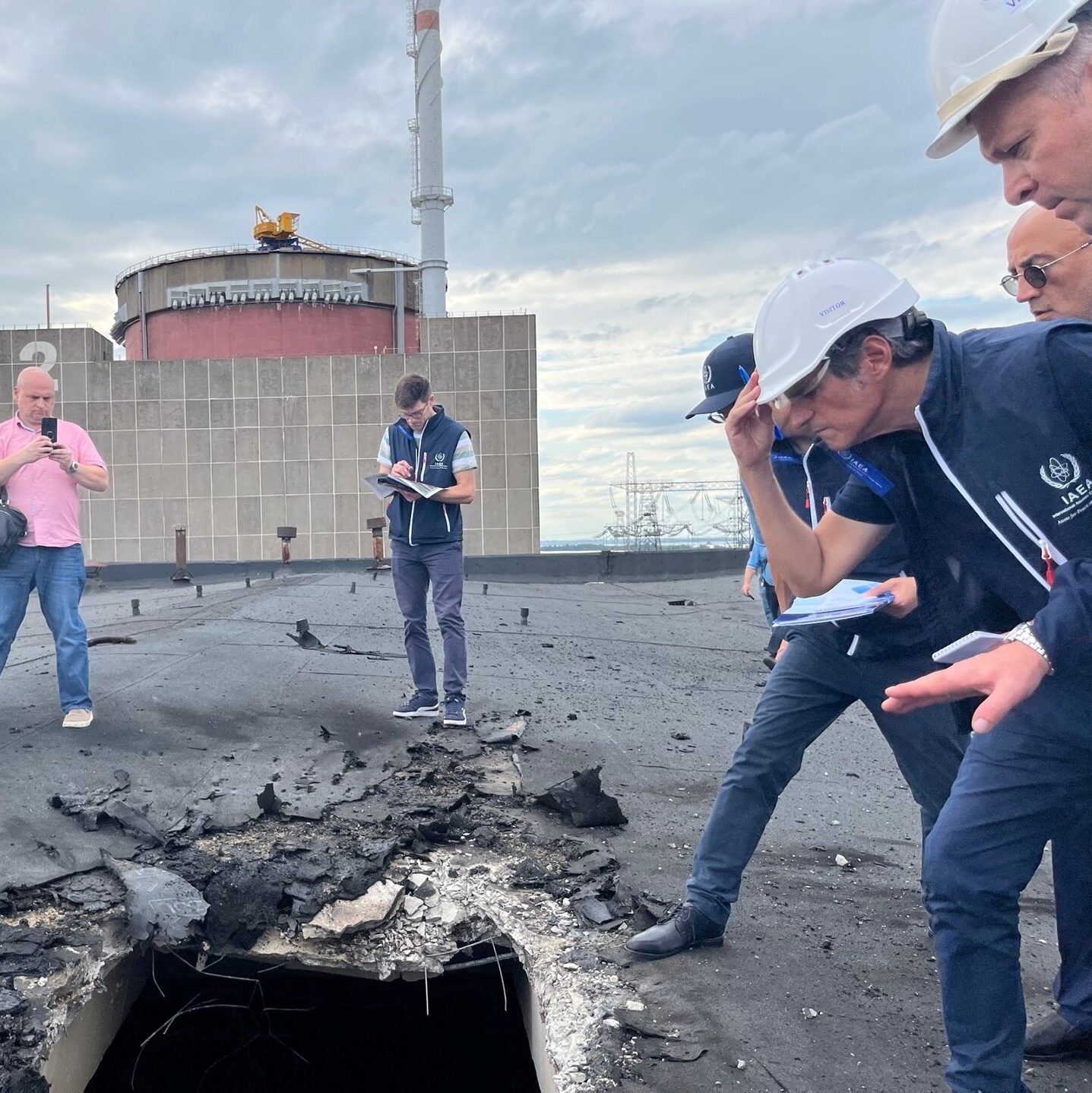Rafael Mariano Grossi Visits Zaporizhzhya Npp Square
